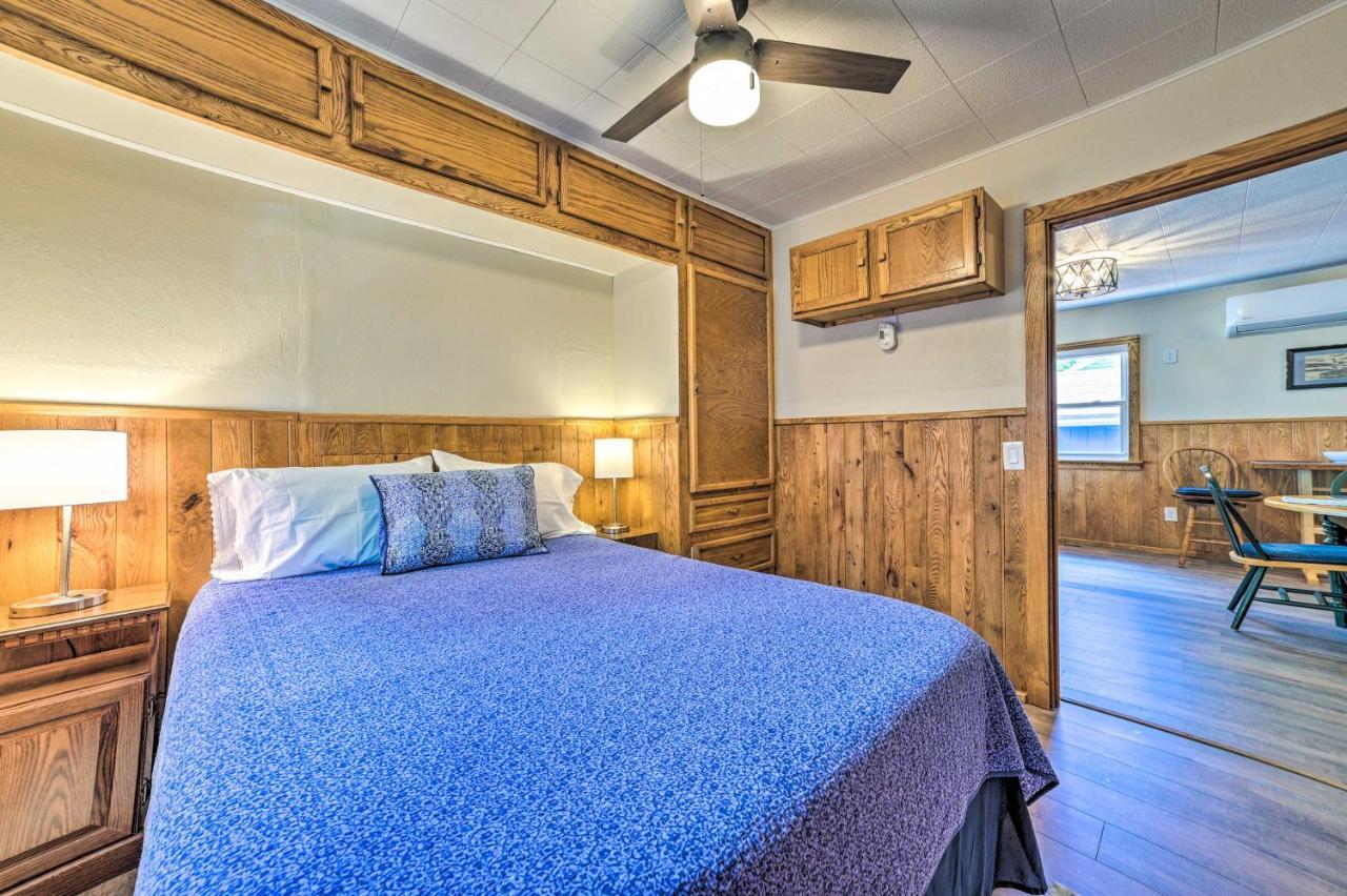 East Tawas Lakefront Getaway With Kayaks And Deck المظهر الخارجي الصورة